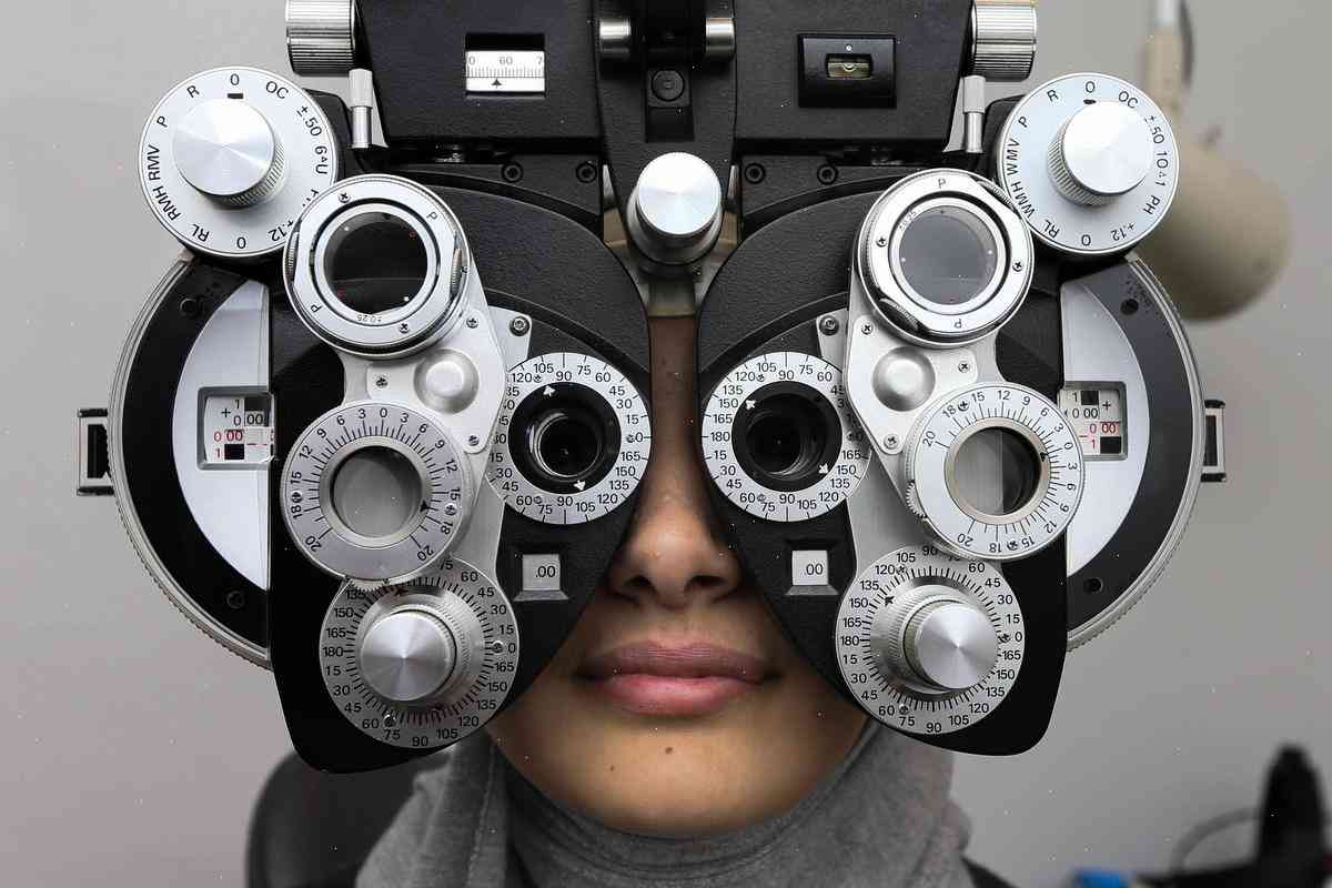 The Optometrists Who’ve Turned Down Pay Increases to Prevent a Work Round